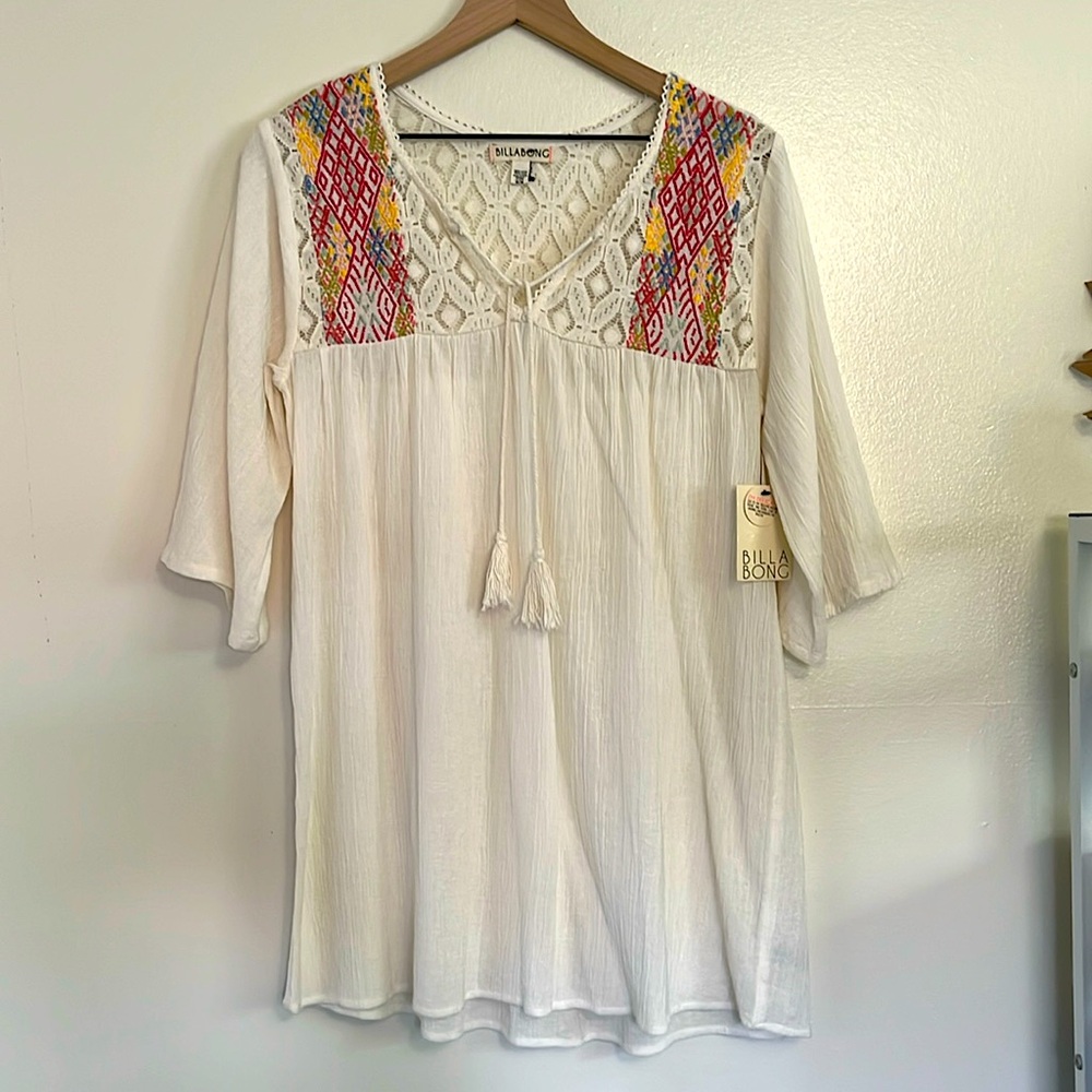 NWT Billabong Embroidered Tassle-Tie Tunic